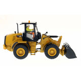 1/32 Scale Diecast Caterpillar 910K Front End Loader Toy & Operator