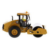 1/50 Scale Caterpillar CS11 GC Soil Compactor Toy With Operator