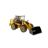 1/50 Scale Diecast Caterpillar 950M Front End Loader Toy & Operator