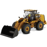 1/50 Scale Diecast Caterpillar 950M Front End Loader Toy & Operator