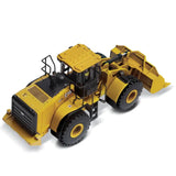 1/50 Scale Diecast Caterpillar 966 GC Front End Loader Toy & Operator