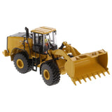 1/50 Scale Diecast Caterpillar 966 GC Front End Loader Toy & Operator