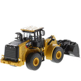 1/64 Scale Caterpillar 950M Loader with Bucket Log Fork & Log Poles