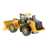 1/87 Scale Caterpillar Diecast 972M Loader Toy With Operator