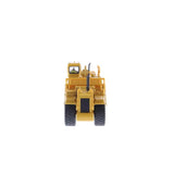 1/87 Scale Diecast Caterpillar 627G Wheeled Scraper Tractor With Operator