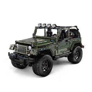 2096 Piece Technical 4x4 Remote Control Model Set