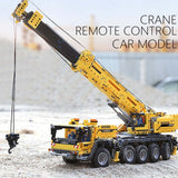 2590 Piece Technical Crane Truck With Remote Control Model Set