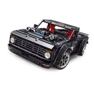 3695 Piece Technical Remote Control Low Rider Truck Model Set