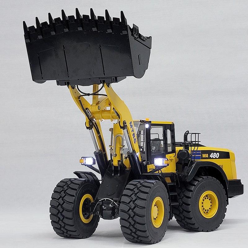 1/14 Komatsu Remote Control Metal Hydraulic Loader Wheeled