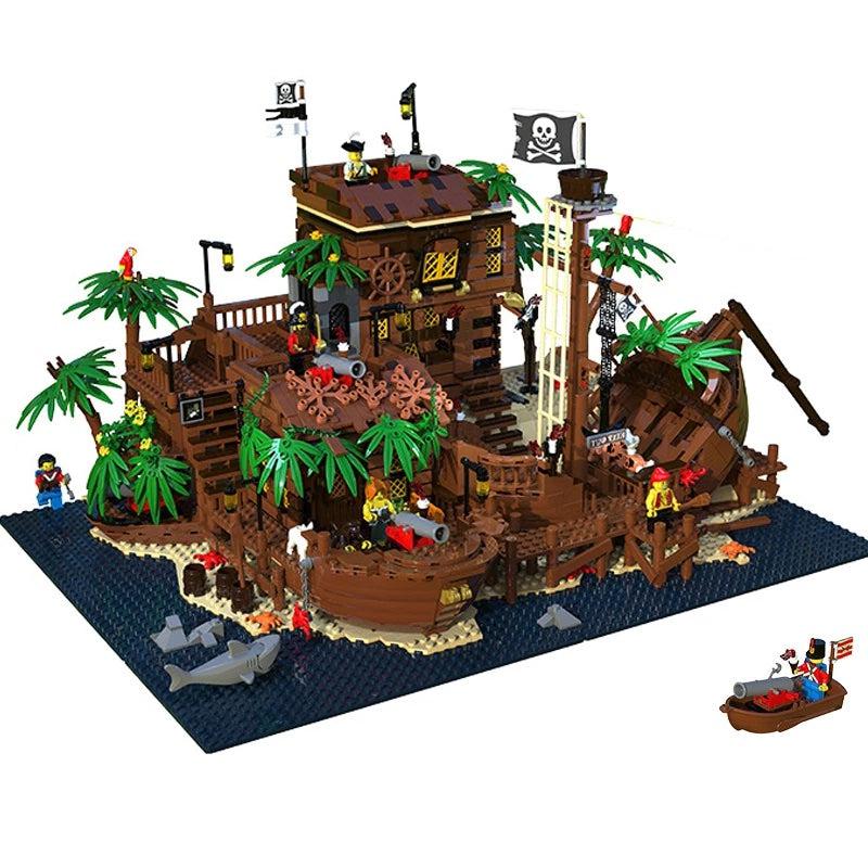 3520 Piece Pirates of Barracuda Bay Set