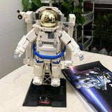 1515 Piece Astronaut Model Set